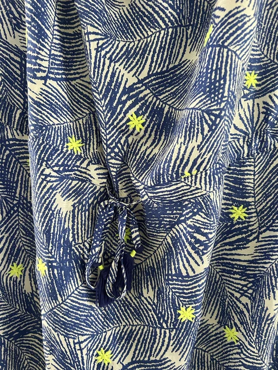 Vineyard Vines Palm-Print Dress with Neon Yellow Star Embroidery - Picture 2 of 3